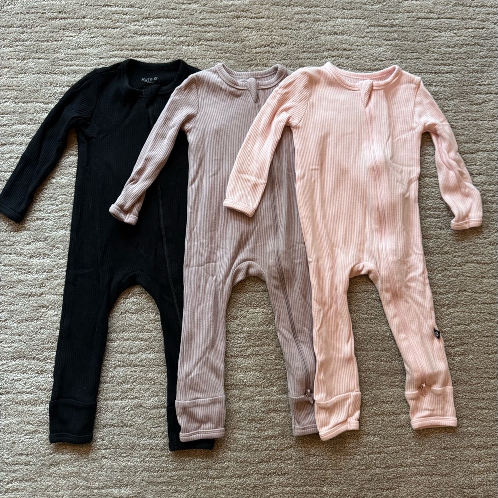 Kyte Baby Ribbed Zipper Romper Bundle - 12-18 months